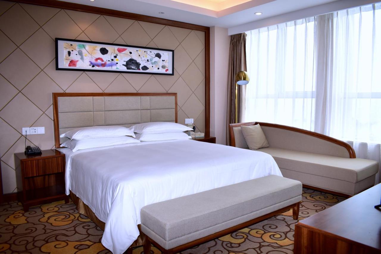 Hotel Kaloum Conakry Esterno foto